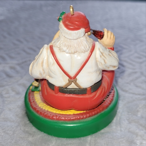 🎅Vintage COCA-COLA Santa Christmas Ornament - Picture 3 of 9